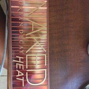 Urban Decay Naked Heat Palette